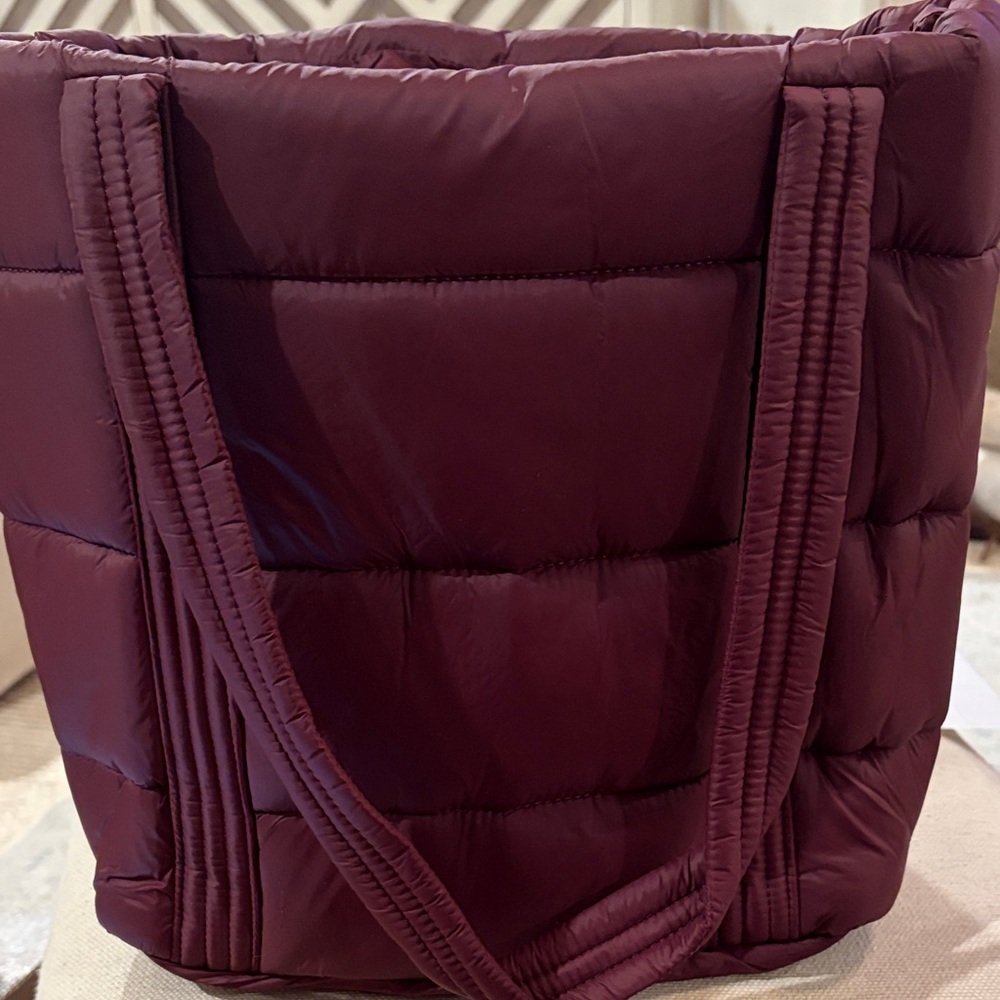 Land's End Burgundy Wanderweight Ultralight Packable Tote Bag/NWOT - Picture 12 of 13